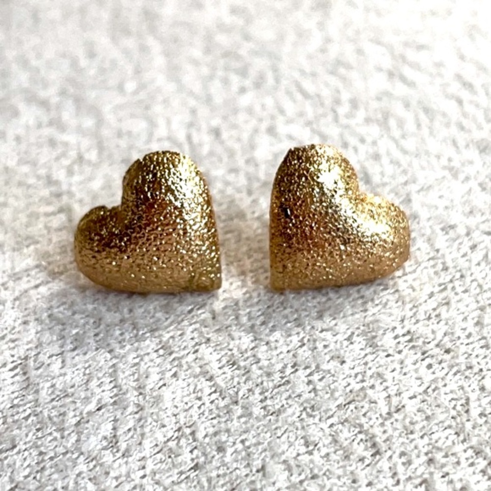 Sparkle Gold heart studs